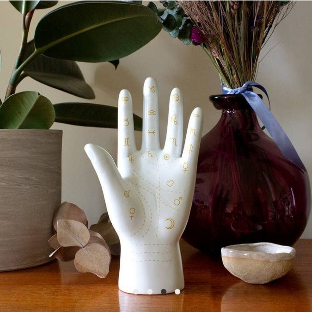 Palmistry Hand + Guide - Picture 2 of 4